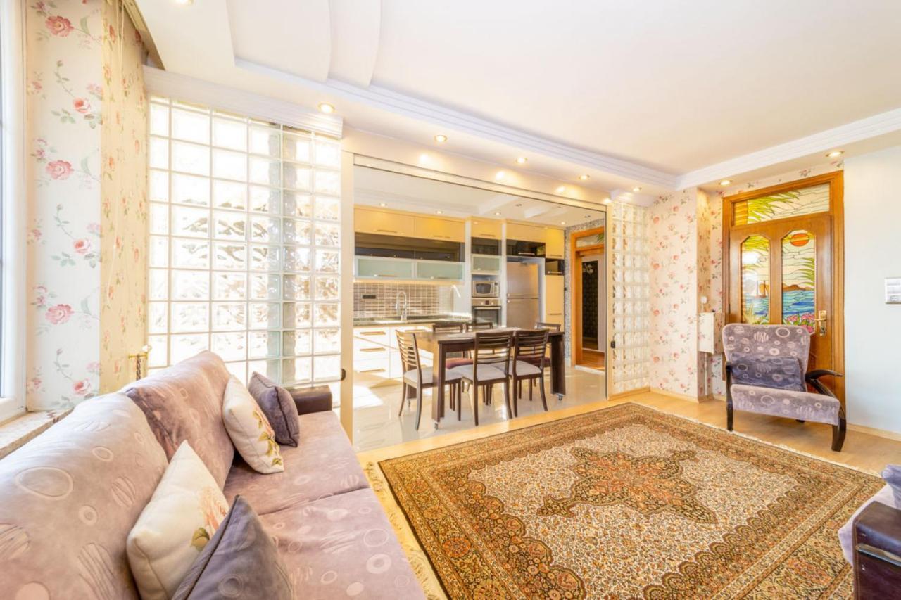 Lovely Flat With Sea View Near Beach In Muratpasa Antália Exterior foto